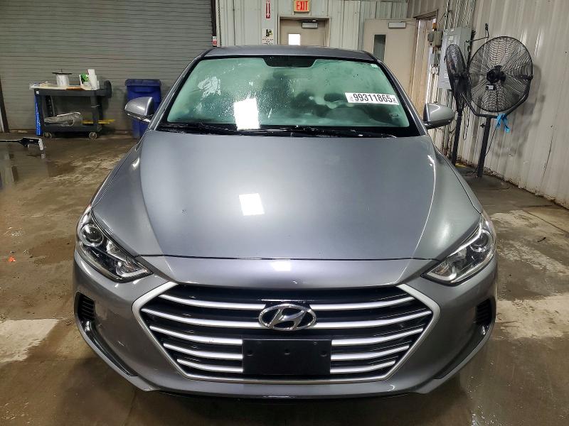 Фото 5 - HYUNDAI ELANTRA