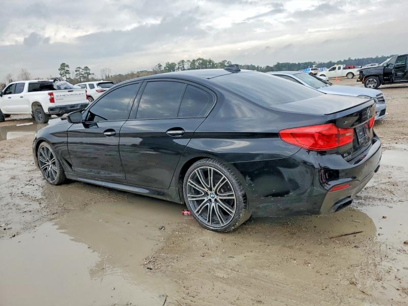 Фото 2 - BMW M5