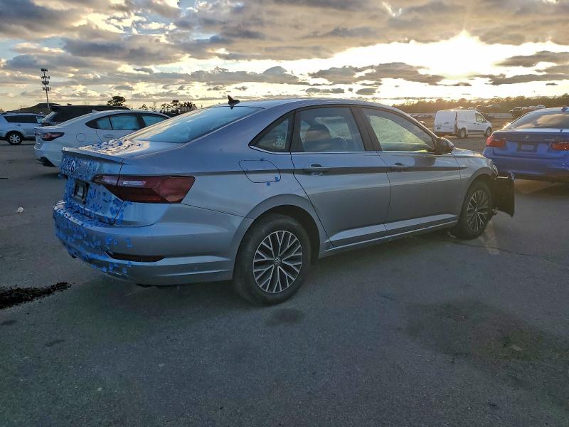 Фото 3 - VOLKSWAGEN JETTA