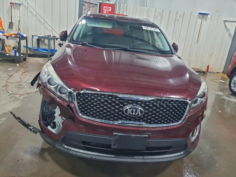 Фото 5 - KIA SORENTO