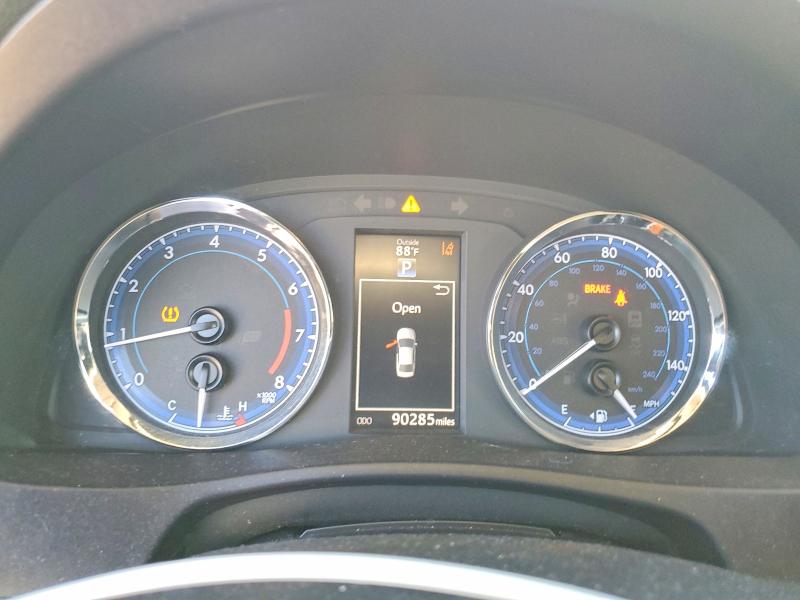 Фото 9 - TOYOTA COROLLA