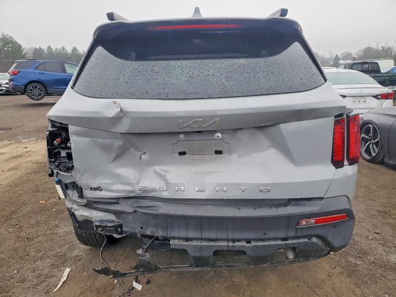 Фото 6 - KIA SORENTO