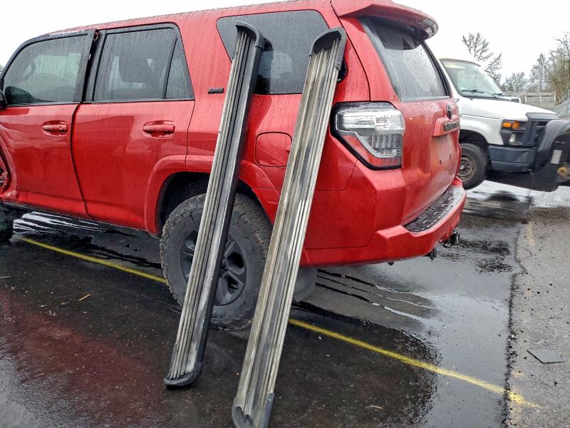 Фото 12 - TOYOTA 4RUNNER