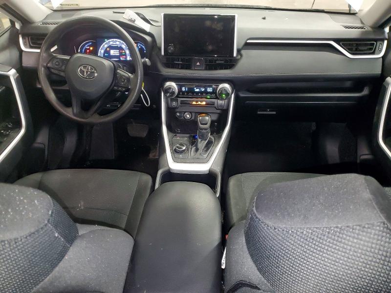 Фото 8 - TOYOTA RAV4