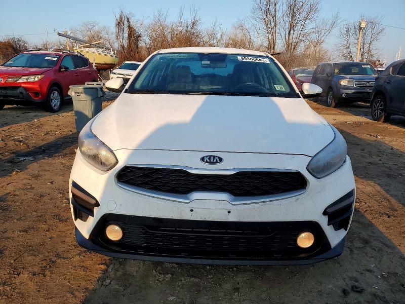 Фото 5 - KIA FORTE