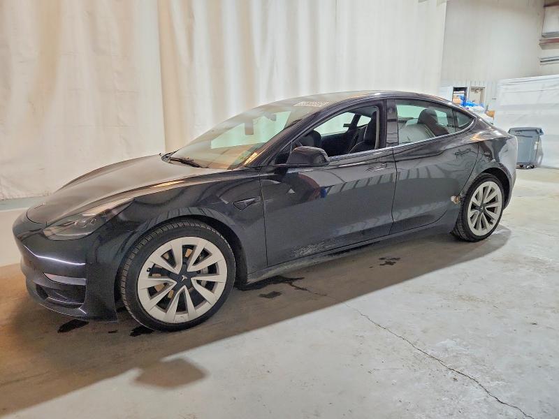 Фото 1 - TESLA MODEL 3