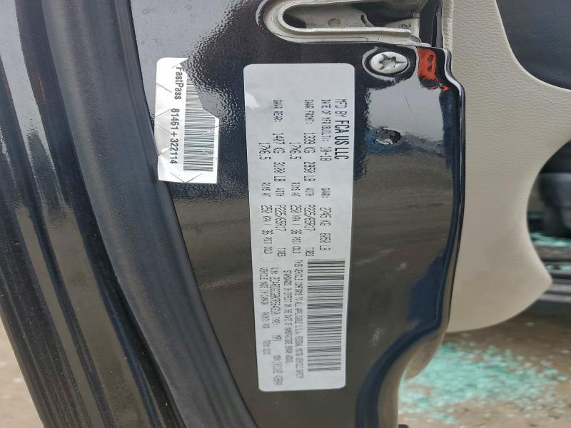 Фото 13 - DODGE CARAVAN