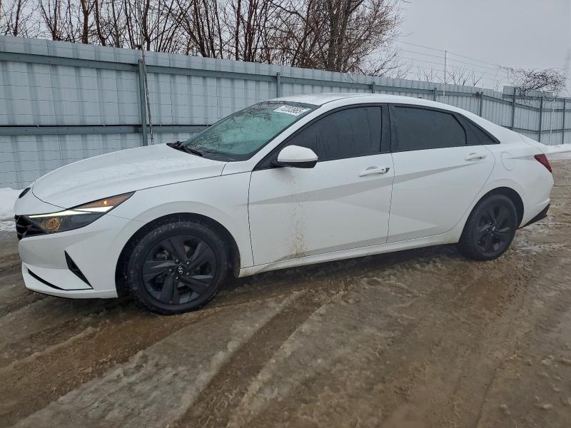 Фото 1 - HYUNDAI ELANTRA