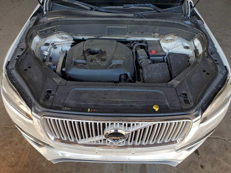 Фото 11 - VOLVO XC90