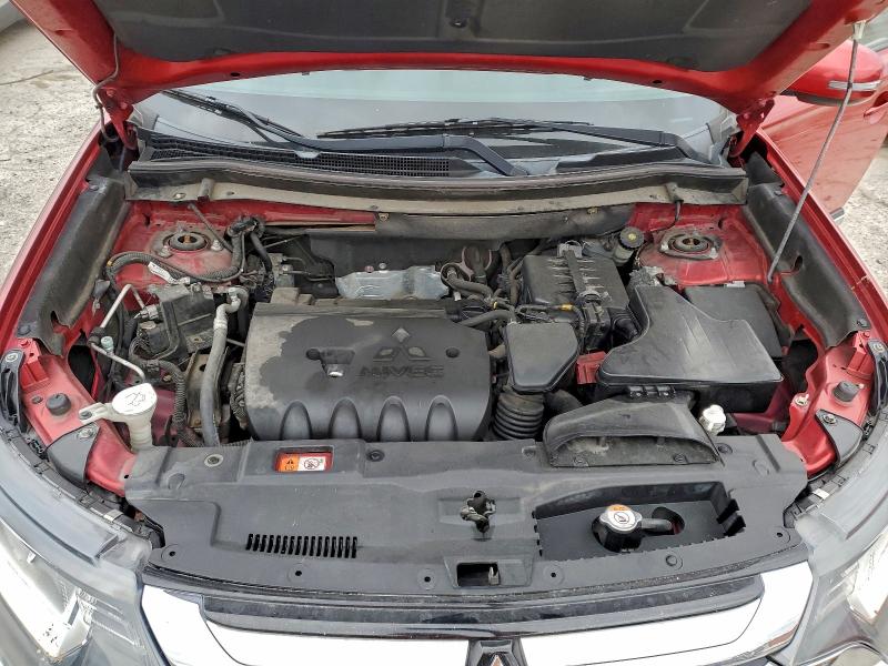 Фото 12 - MITSUBISHI OUTLANDER