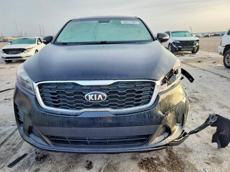 Фото 5 - KIA SORENTO