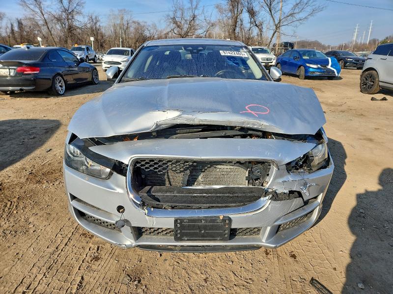 Фото 5 - JAGUAR XE