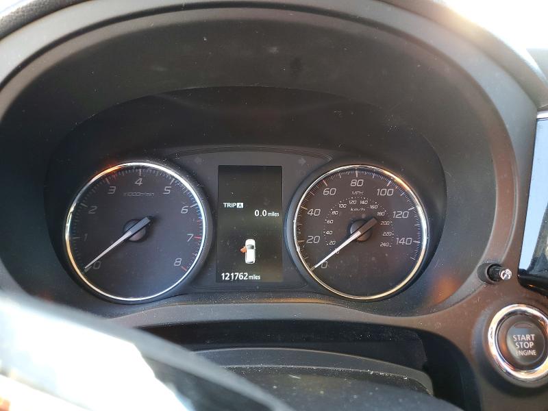 Фото 9 - MITSUBISHI OUTLANDER