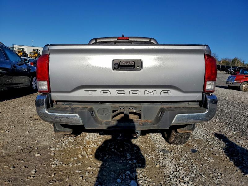 Фото 6 - TOYOTA TACOMA