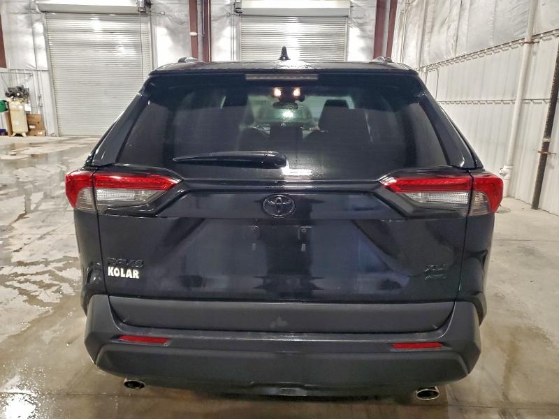 Фото 6 - TOYOTA RAV4