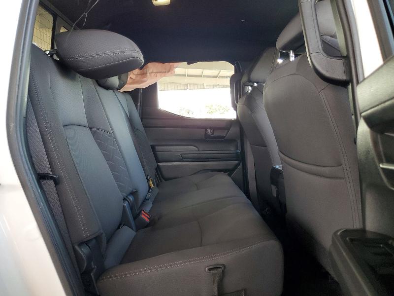 Фото 10 - TOYOTA TACOMA