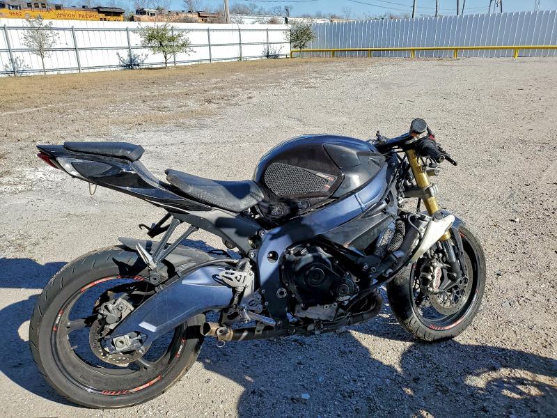 SUZUKI GSX750 2011