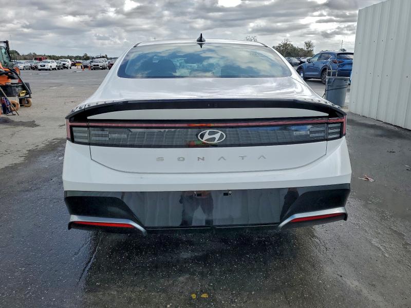 Фото 6 - HYUNDAI SONATA