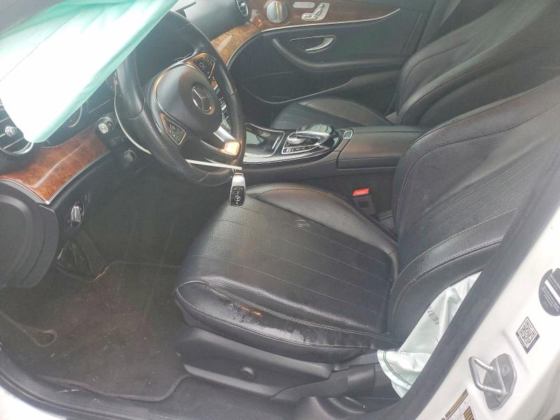 Фото 7 - MERCEDES-BENZ E-CLASS