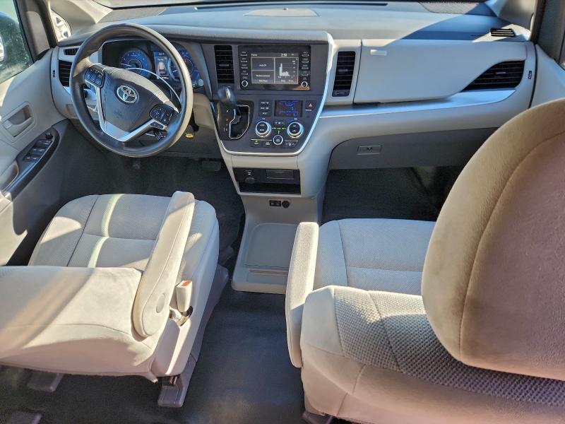 Фото 8 - TOYOTA SIENNA