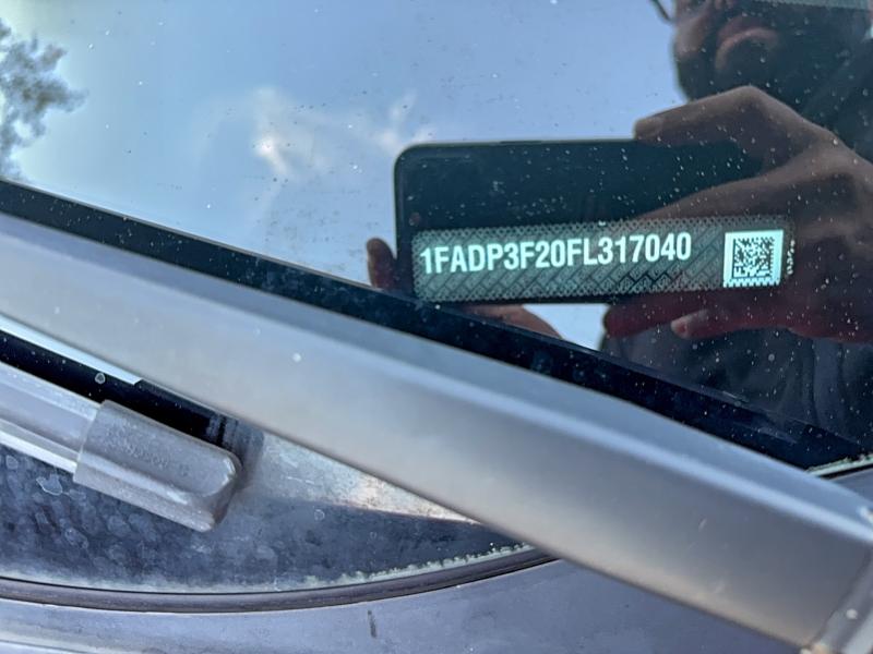 Фото 10 - FORD FOCUS