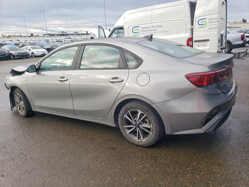 Фото 2 - KIA FORTE