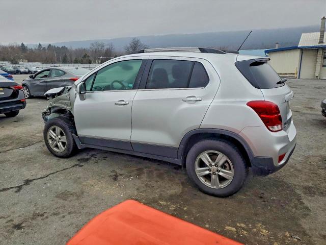 Фото 2 - CHEVROLET TRAX
