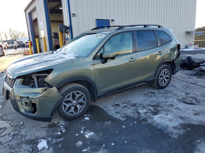 Фото 1 - SUBARU FORESTER