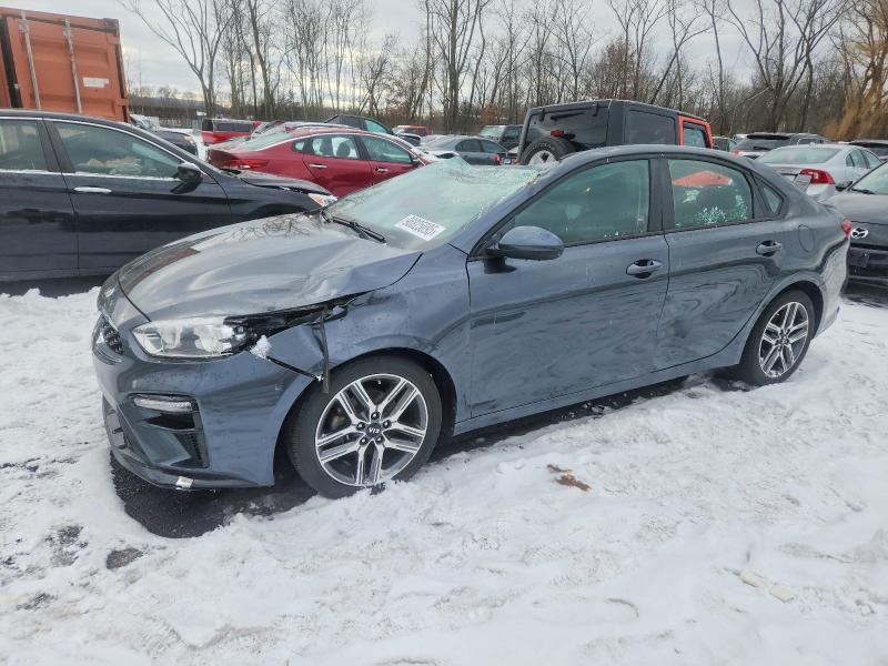 Фото 1 - KIA FORTE