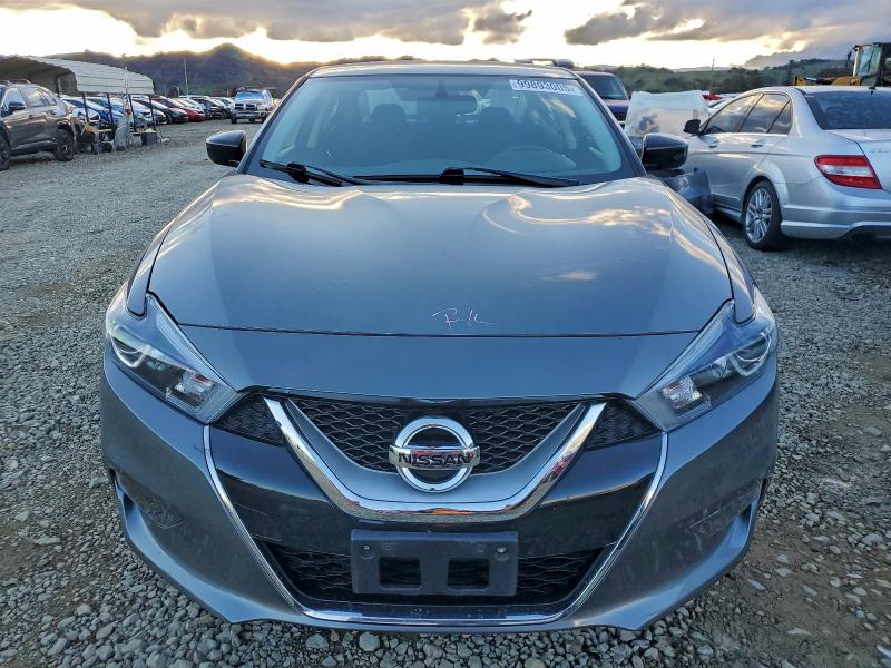 Фото 5 - NISSAN MAXIMA