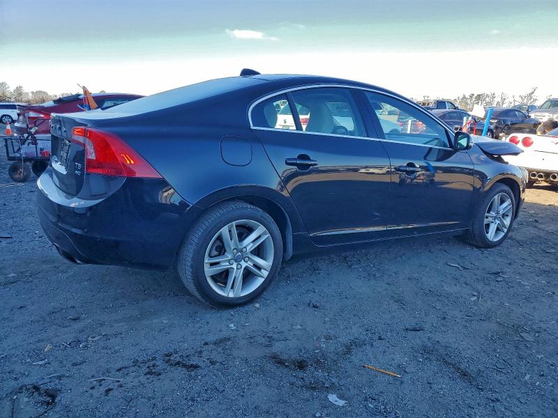 Фото 3 - VOLVO S60
