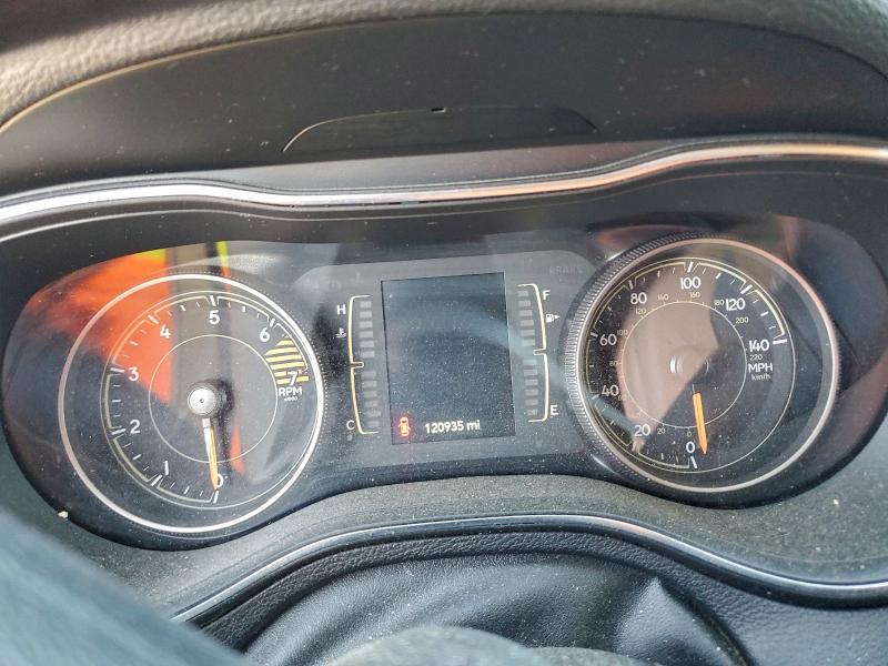 Фото 9 - JEEP GRAND CHER