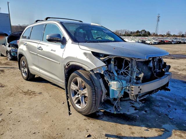 Фото 4 - TOYOTA HIGHLANDER