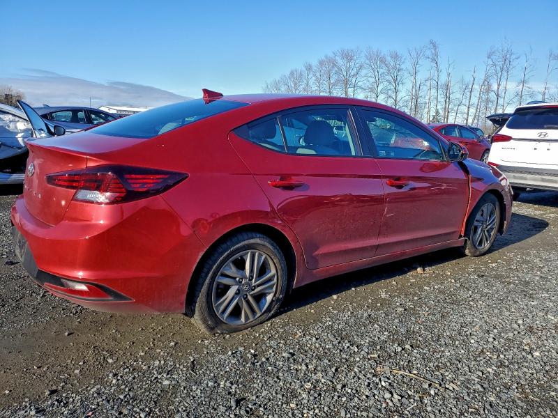 Фото 3 - HYUNDAI ELANTRA