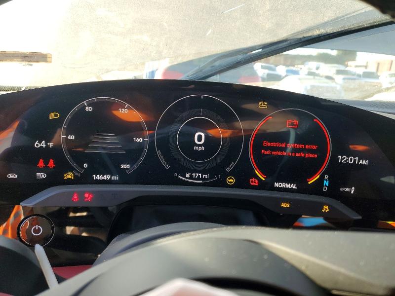 Фото 7 - PORSCHE TAYCAN