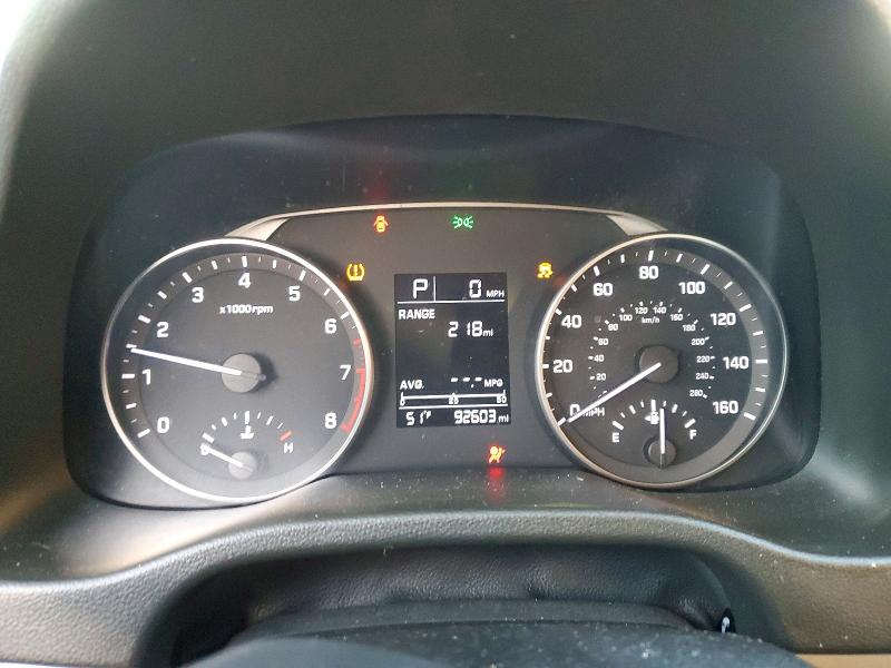 Фото 9 - HYUNDAI ELANTRA