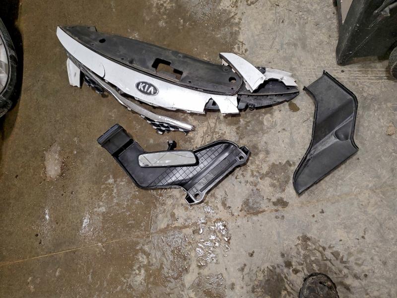 Фото 12 - KIA OPTIMA