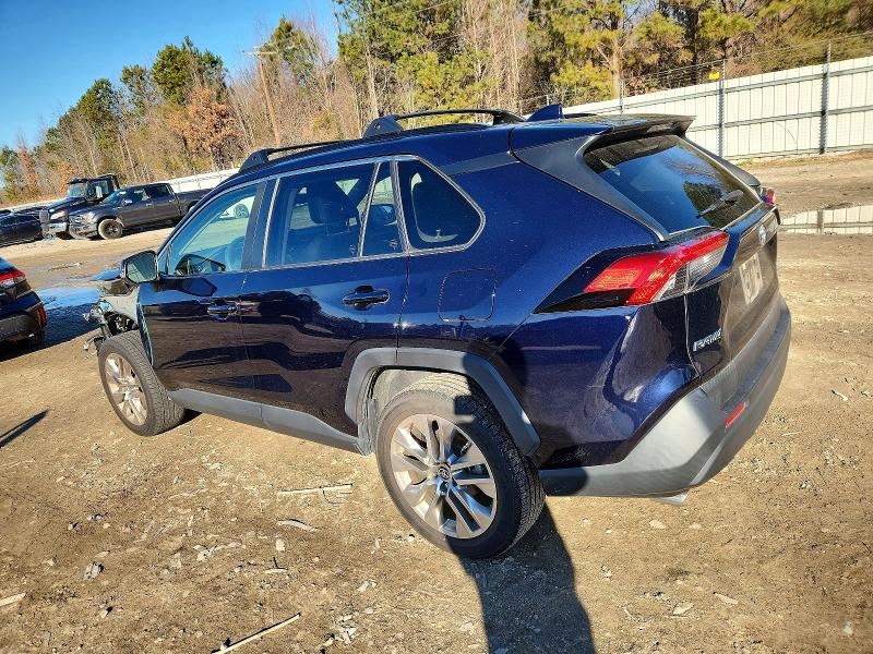 Фото 2 - TOYOTA RAV4