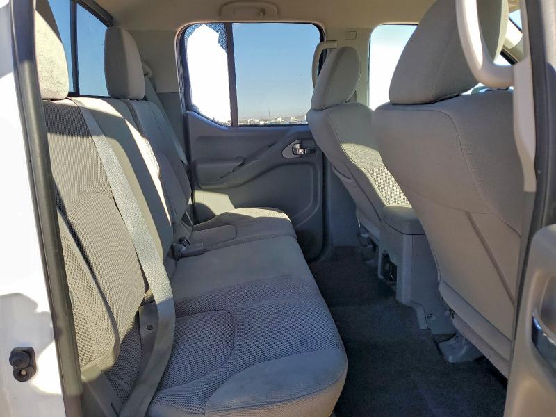 Фото 10 - NISSAN FRONTIER