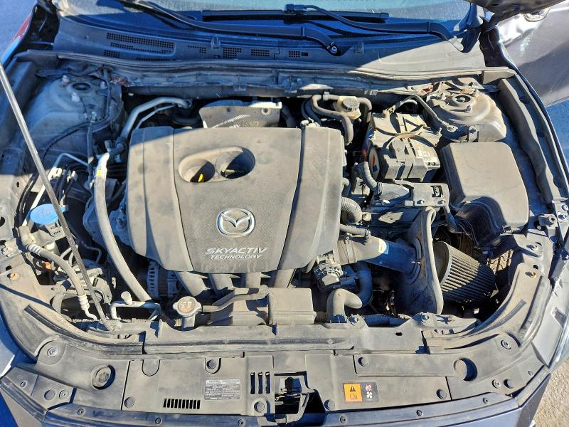 Фото 11 - MAZDA 3