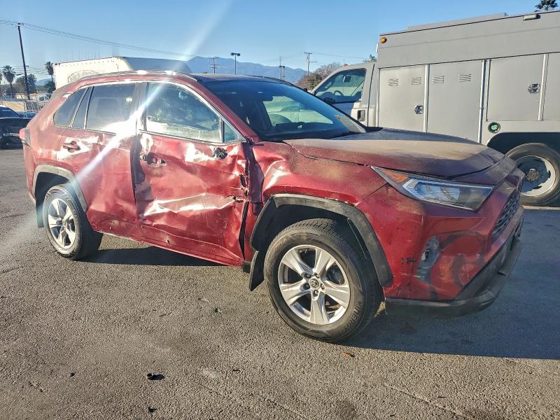 Фото 4 - TOYOTA RAV4