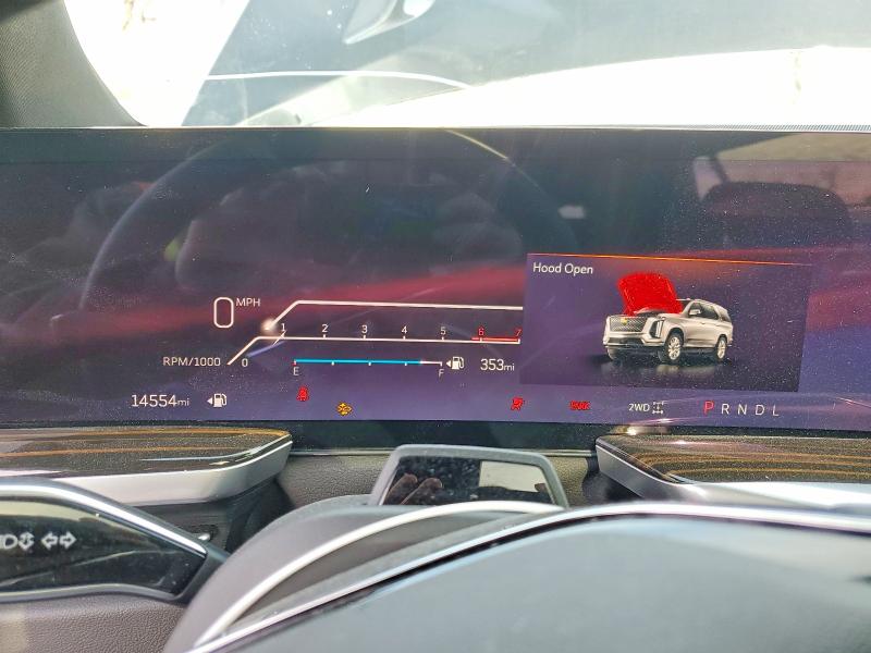 Фото 9 - CADILLAC ESCALADE