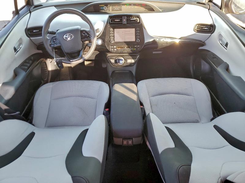 Фото 8 - TOYOTA PRIUS