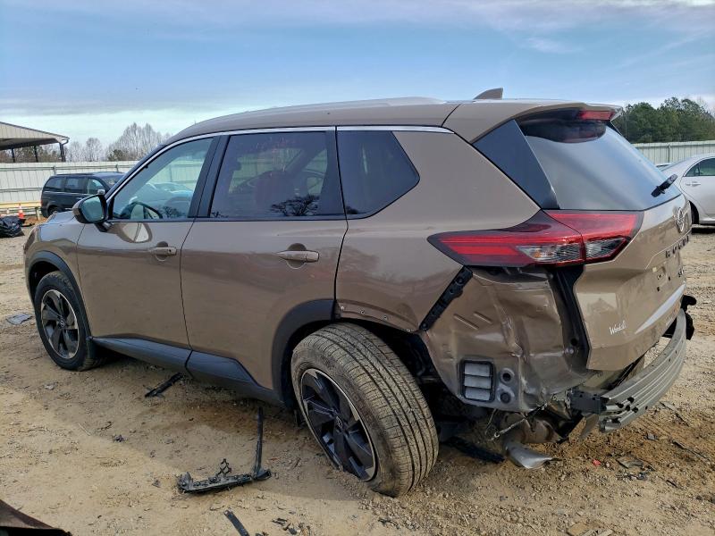 Фото 2 - NISSAN ROGUE