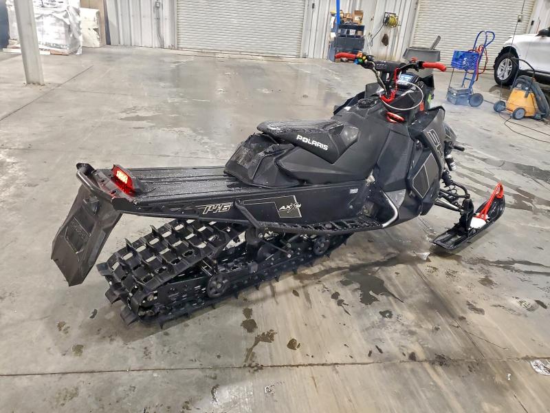 POLARIS SNOWMOBILE 2018