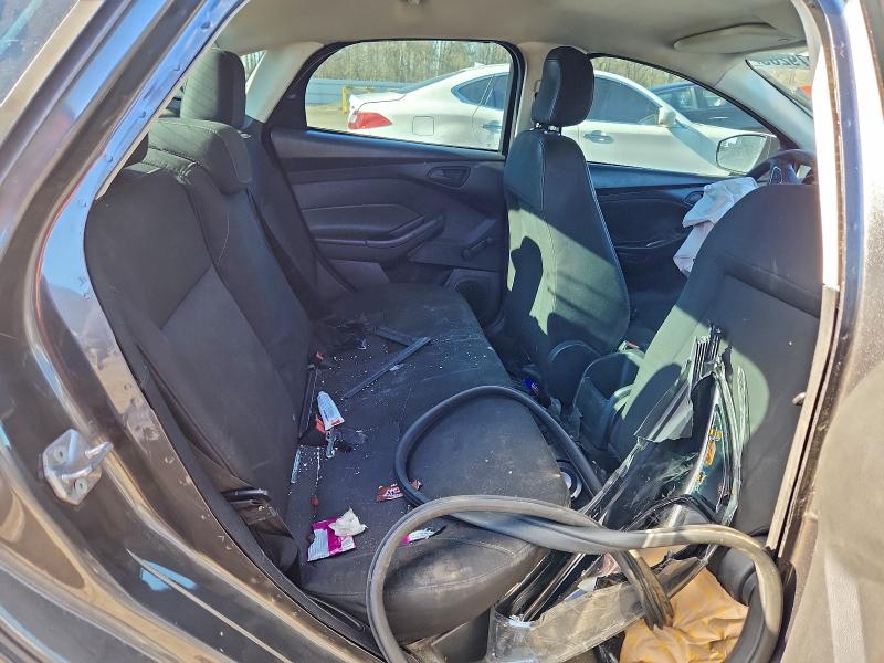 Фото 10 - FORD FOCUS