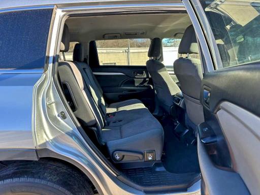 Фото 7 - TOYOTA HIGHLANDER