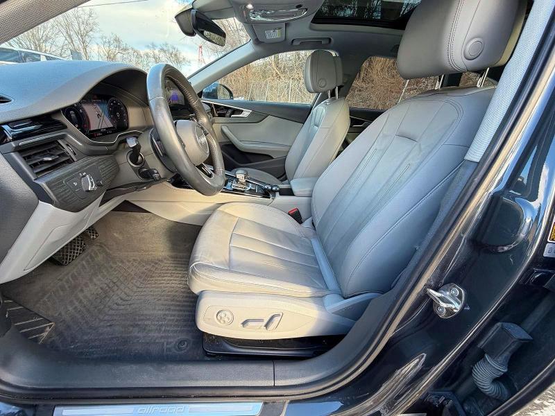 Фото 12 - AUDI A4