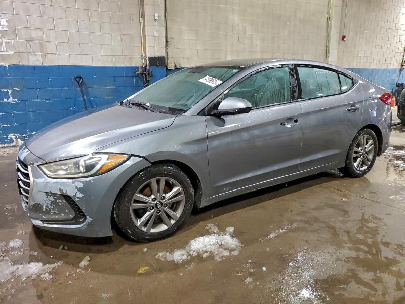 Фото 1 - HYUNDAI ELANTRA