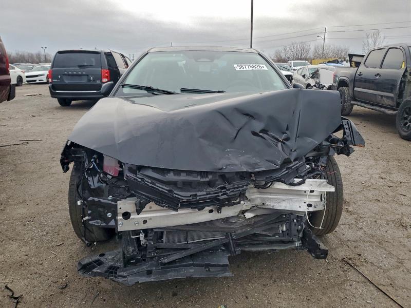 Фото 5 - TOYOTA CAMRY